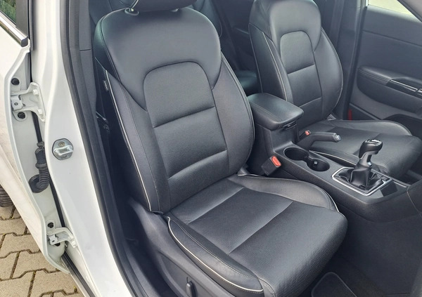 Kia Sportage cena 75500 przebieg: 179521, rok produkcji 2016 z Bochnia małe 781